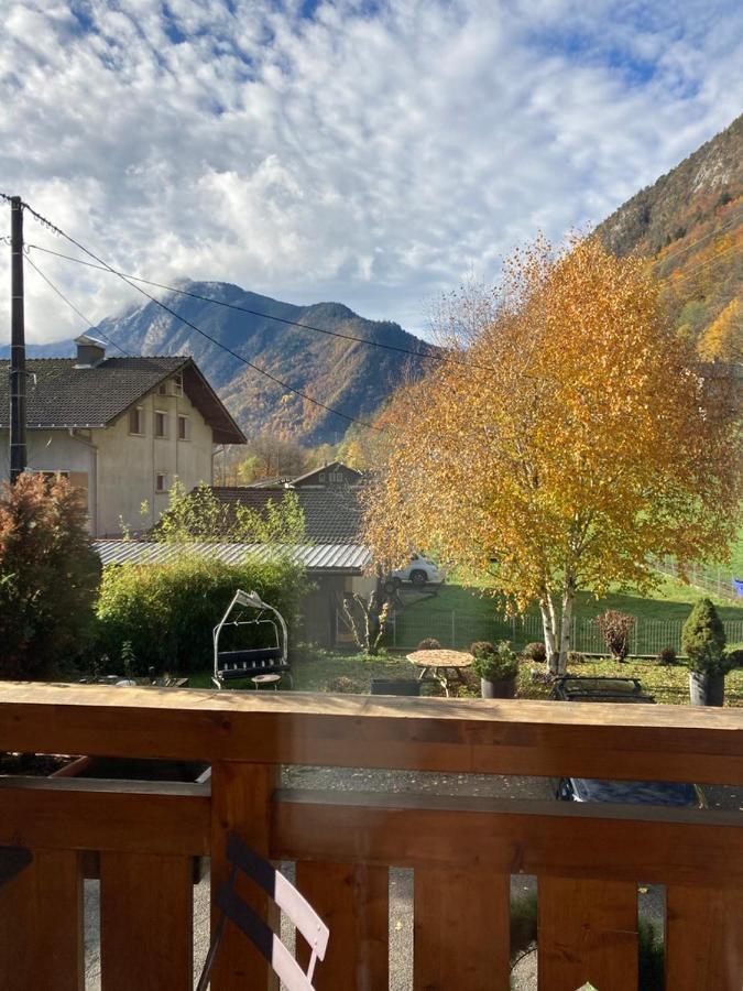 LAPRESKI, bel appartement esprit chalet, très confortable 4 étoiles Thônes Exterior foto