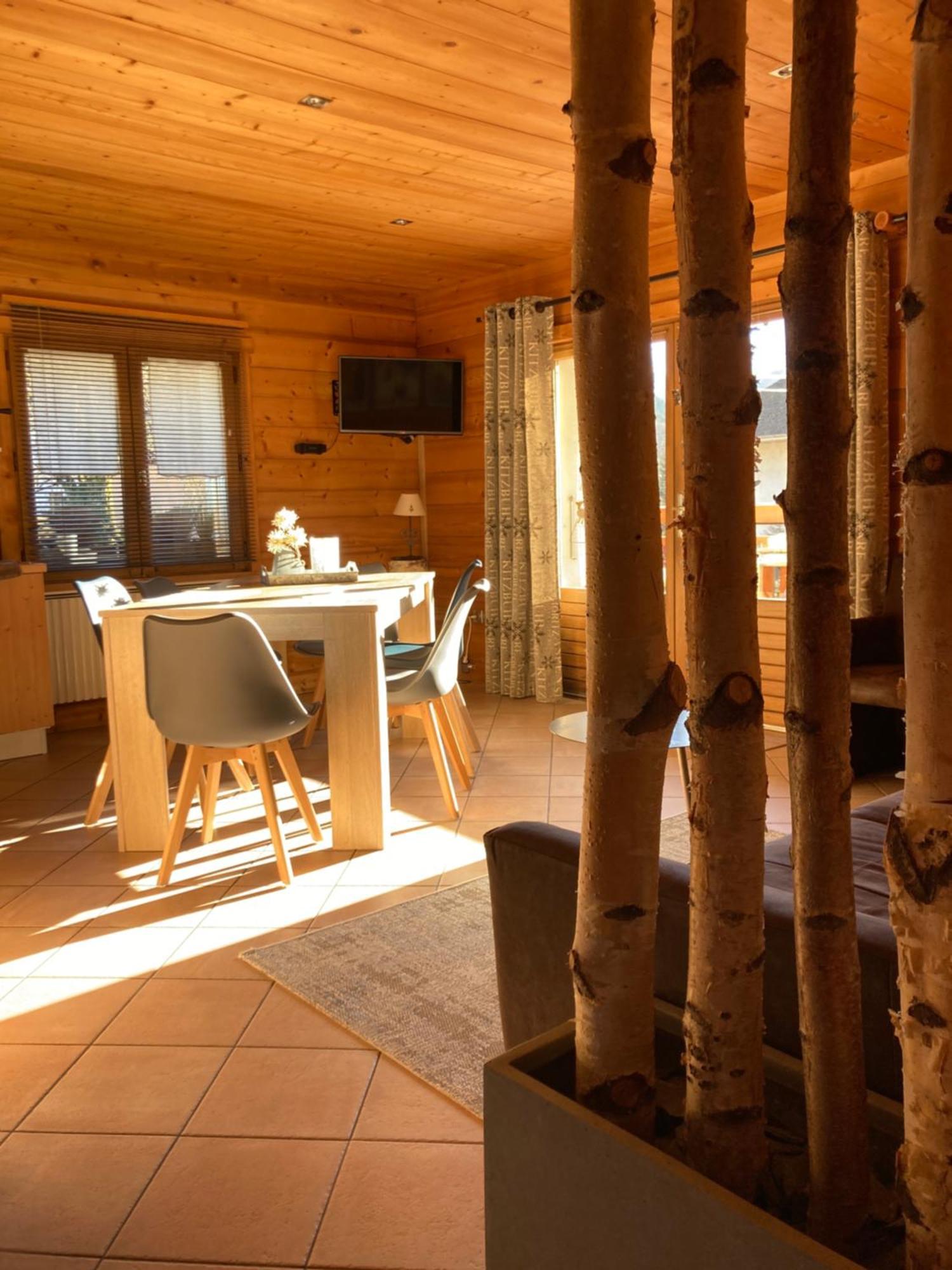 LAPRESKI, bel appartement esprit chalet, très confortable 4 étoiles Thônes Exterior foto